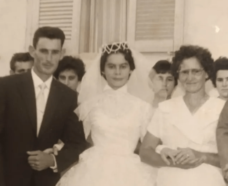 Fiorinda Rogante (right) in 1959, on her daughter's wedding day. (Source: RCIA Araraquara)