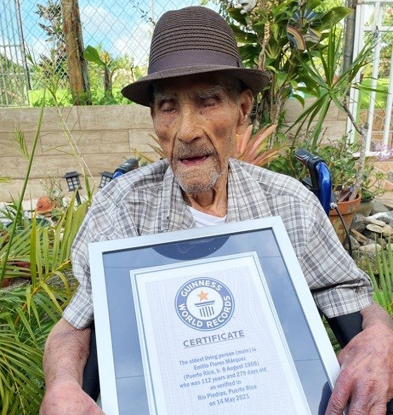 Aged 112, with the GWR certificate. (Source: Guinness World Records)