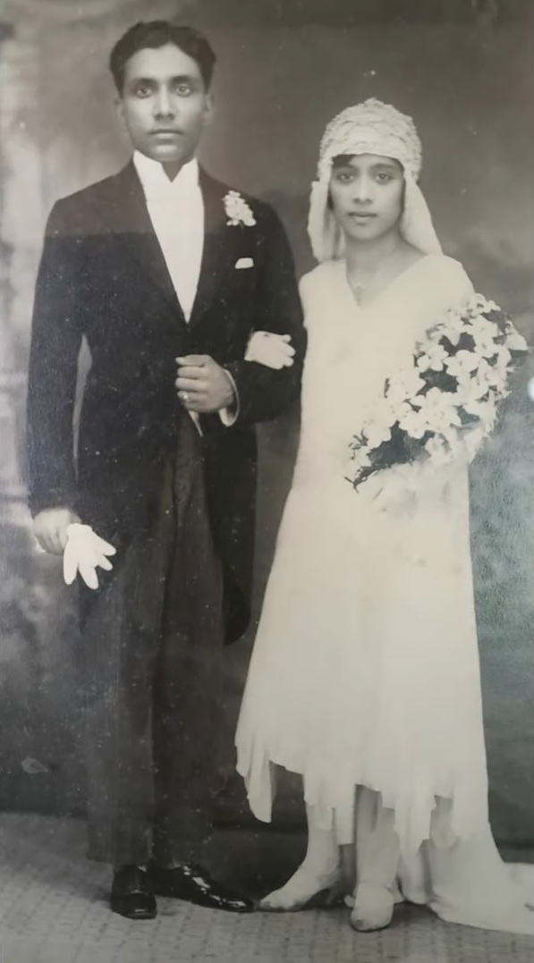 With her husband in 1931. (Source: RDXGOA GOA NEWS)