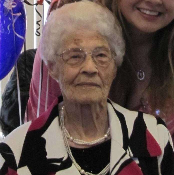 Wallace on her 105th birthday in 2012. (Source: Gerontology Wiki)