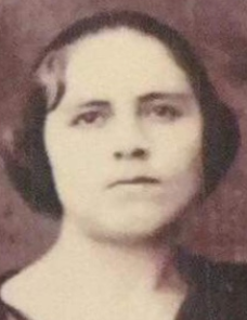 As a young woman. (Source: FindAGrave)