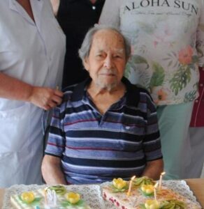 On his 108th birthday in 2020. (Source: Ouest-France)