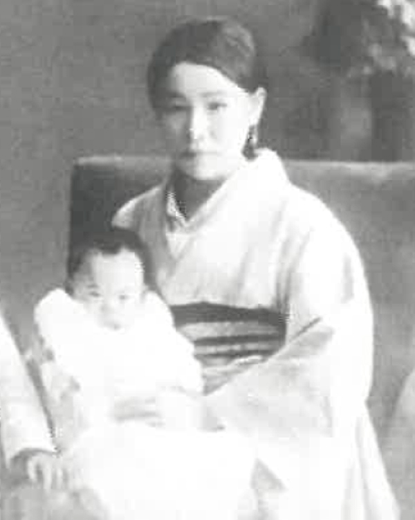 In 1938, aged 30. (Source: data-max.co.jp)