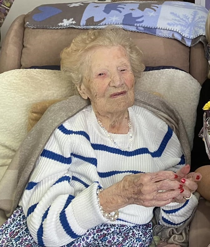 On her 110th birthday in 2023. (Source: Facebook/Mayor of Blandford Forum)