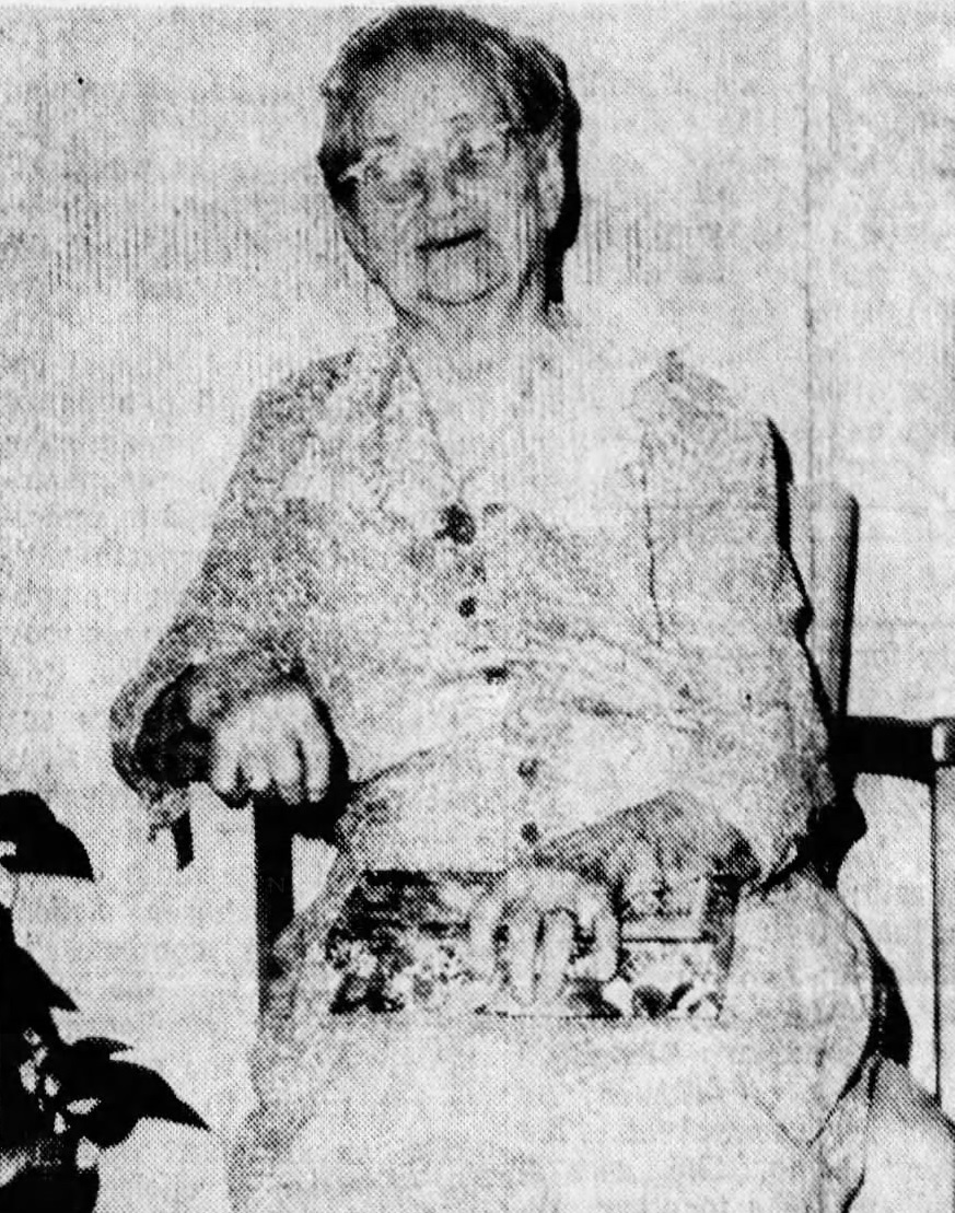 On her 102nd birthday in 1969. (Source: Abbeville Meridional)