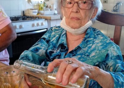 On her 106th birthday. (Source: Facebook/Sérgio Fonseca)