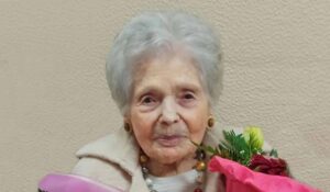 Maria da Concei&ccedil;&atilde;o Brito e 2021 (Foto modificada: https://gerontology.fandom.com/)
