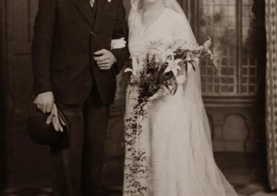 On her wedding day in 1933. (Source: South West News Service)