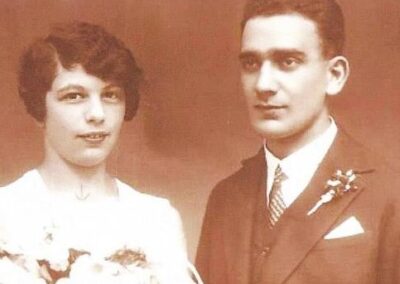 With her husband. (Source: kurier.at)