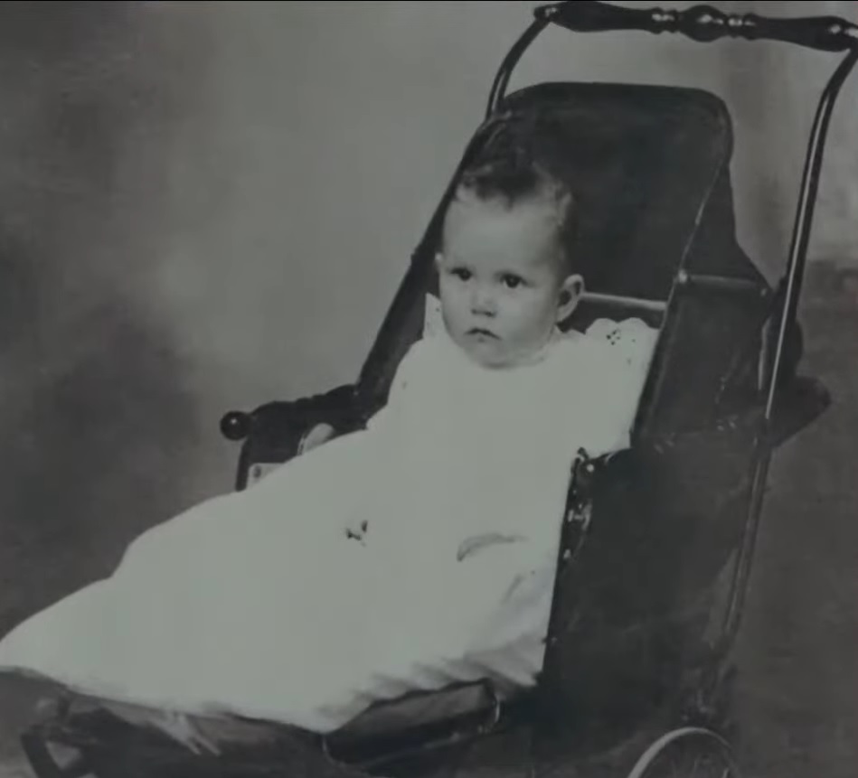 Gibson as an infant. (Source: CBS Detroit)