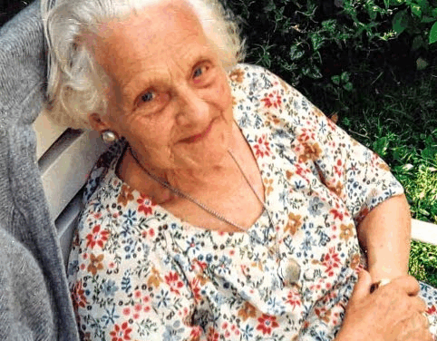 Nelly de Vries-Lammerts