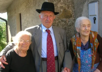 In August 2006, along two other centenarians: Palmira Martinelli (1906–2015) and Natalina Landi. (Source: Quotidiano Nazionale)