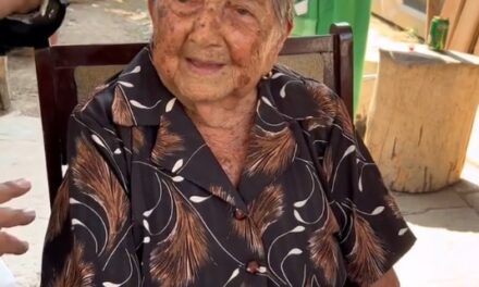 On her 107th birthday. (Source: Facebook/Jorge Gutiérrez Fernández)