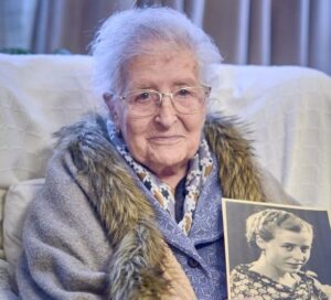 On her 109th birthday. (Source: Diario de Cádiz)