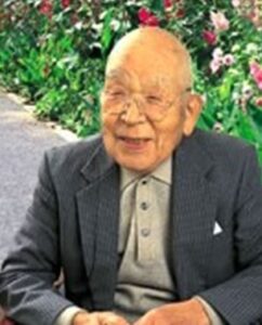 In June 2002, aged 100. (Source: Ujina Elementary School)