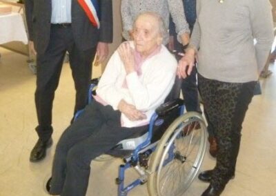 On her 111th birthday. (Source: Le Progrès)