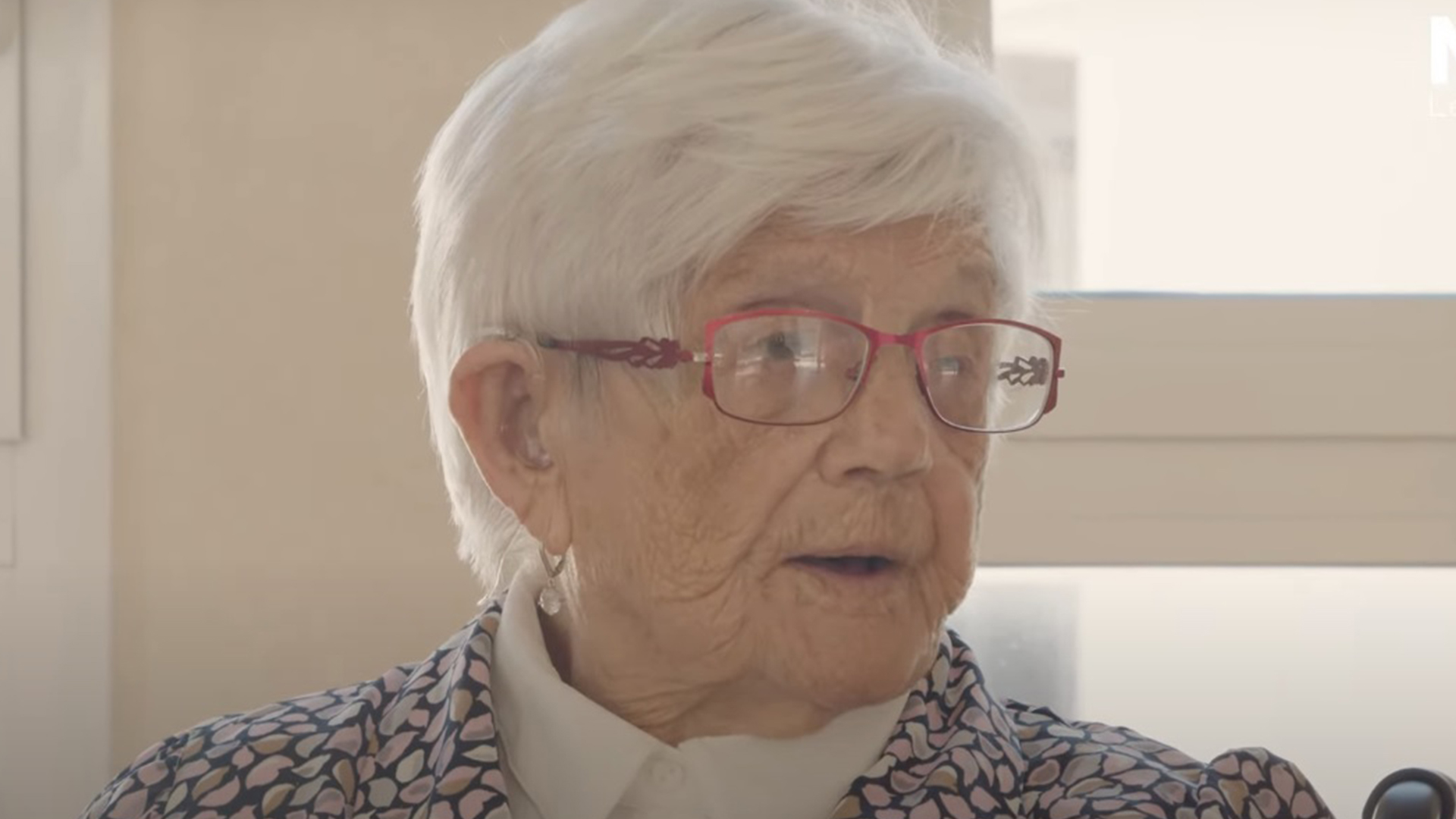 In April 2024, shortly before her 112th birthday. (Source: YouTube/Région Nouvelle-Aquitaine)