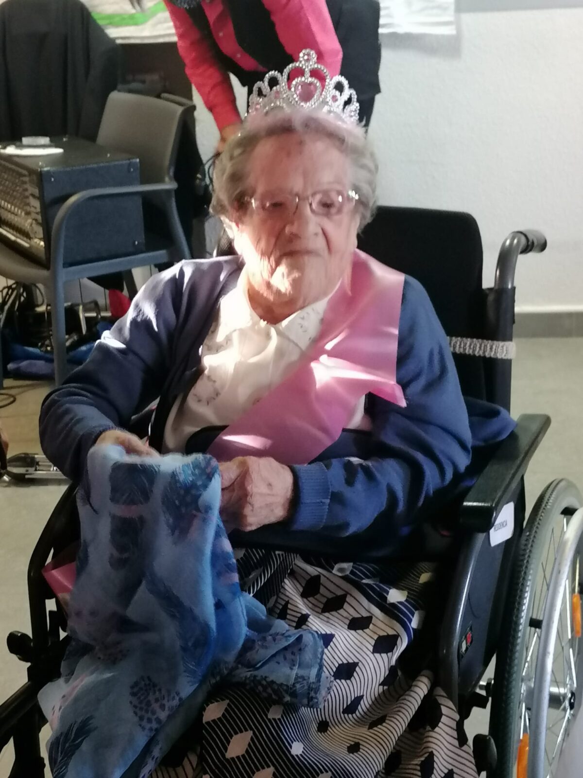 On her 111th birthday. (Source: Ayuntamiento El Escorial)