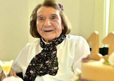 On her 110th birthday. (Source: Westdeutsche Zeitung)