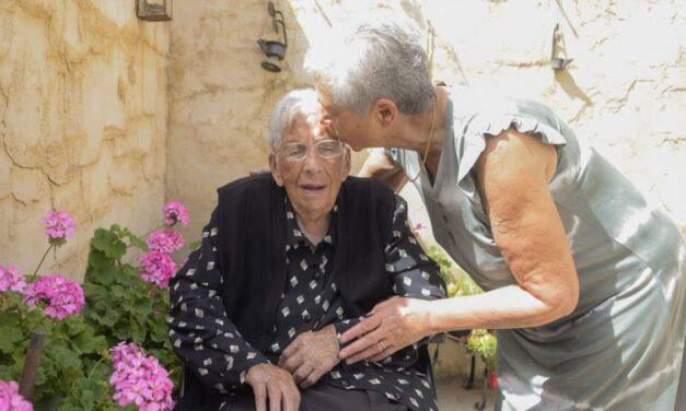 Teresa Fernandez Casado, the oldest resident of Castile and León (Spain), turns 111