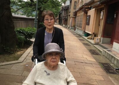 At the age of 107, while visiting Kanazawa. (Courtesy of her relatives)