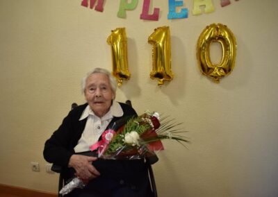 On her 110th birthday. (Source: Cabeza del Caballo)