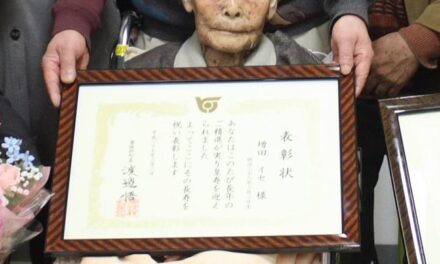 On her 110th birthday. (Source: Facebook/東彼杵町)