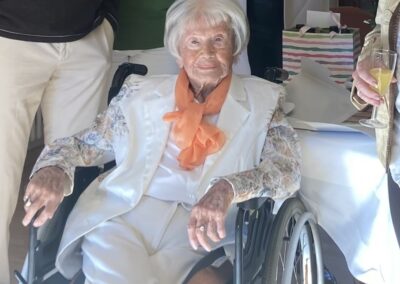 On her 110th birthday. (Source: Allgäuer Zeitung)