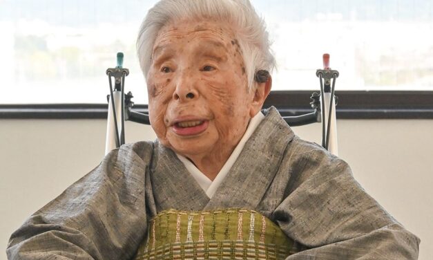 Kyōsen Kineya, Renowned Nagauta Shamisen Master, Validated at 110 Years Old