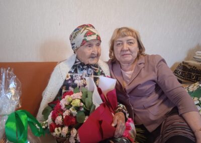 On her 110th birthday. (Source: khabarovsk-news.net)
