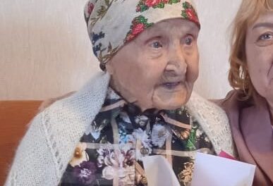 On her 110th birthday. (Source: khabarovsk-news.net)
