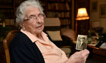 On her 110th birthday. (Source: General-Anzeiger Bonn)