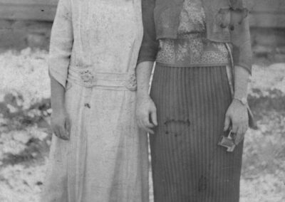 In the early 1920s, with her mother. (Source: 100 Years from Mississippi)