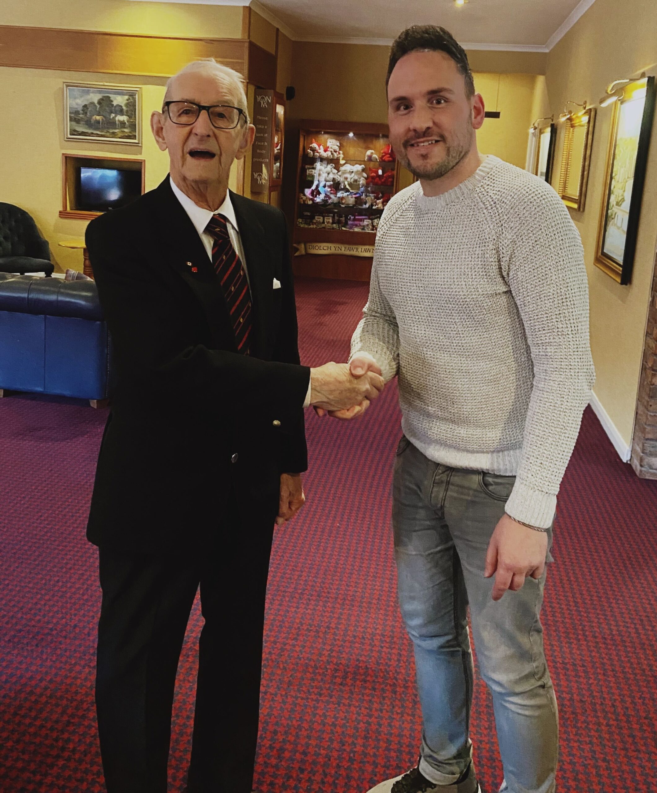 Owen Filer, age 105, oldest known man in Wales, with LongeviQuest UK researcher Ben Hinchliffe (author) before lunch