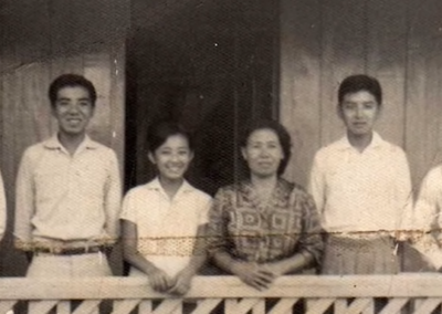 With her children. (Source: TRB Produtora)