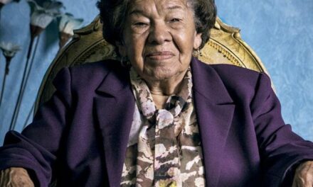 At the age of 102. (Source: Bienestar Colsanitas)