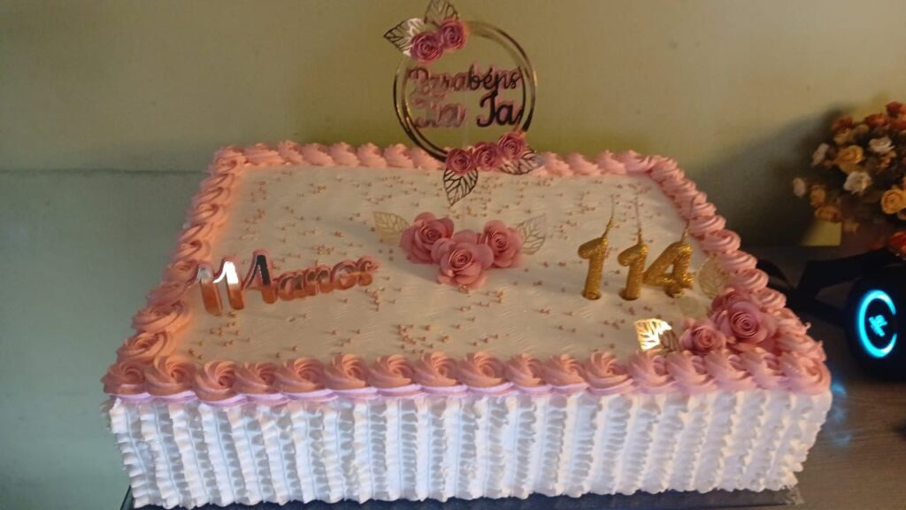 Maria Paschoalina de Castro's claimed 114th birthday celebration.