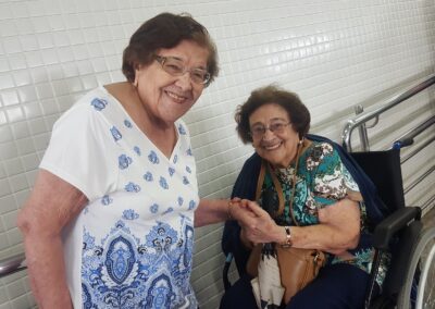 At the age of 100, with her sister Ilda (aged 96) in February 2017.