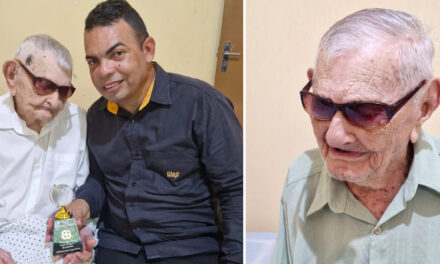 João Marinho Neto, 112, Receives World's Oldest Man Trophy