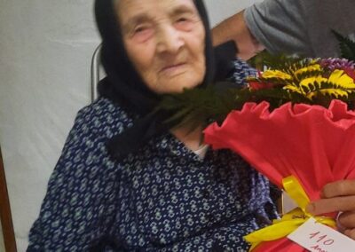 On her 110th birthday. (Source: Facebook / Histórias, estórias, contos, lendas e curiosidades de Coruche)