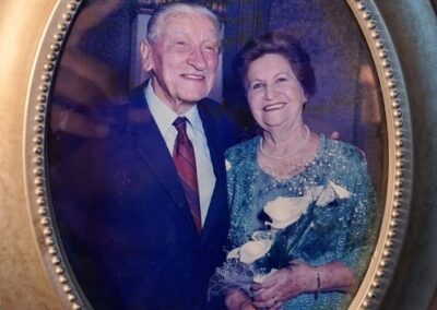 As a married couple. (Source: Rádio Marconi 99.9 FM)