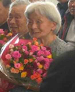 Unoyo Manabe (眞鍋ウノヨ)