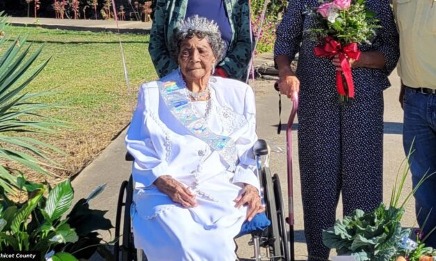 Arkansas Woman Ida Newbill Turns 111