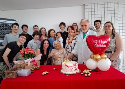 On her 109th birthday, with her children, grandchildren, and great-grandchildren.