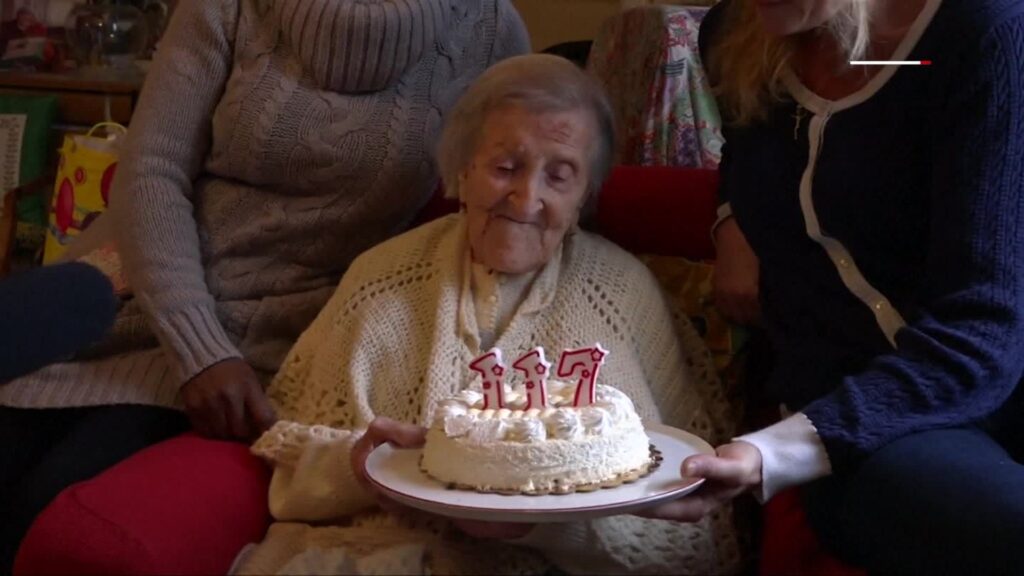 On her 117th birthday in 2016. (Source: CNN)