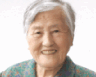 Kazue Usui (臼井一枝)