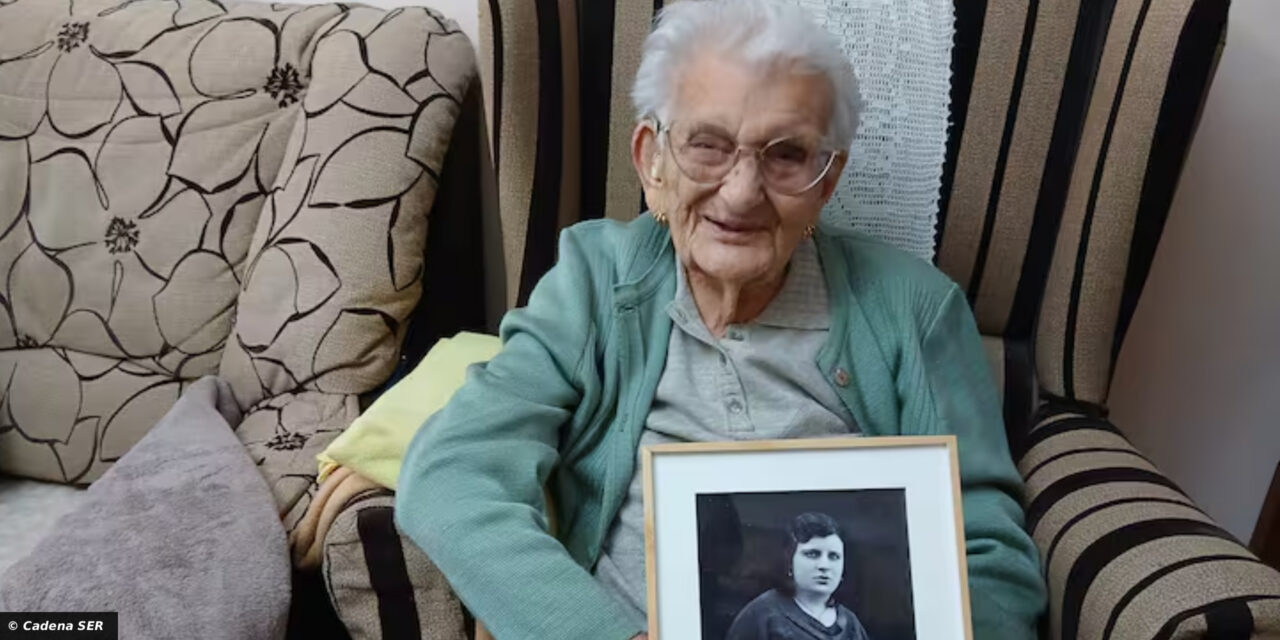 Spanish Woman María Pérez Llanos Turns 111