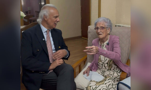Visiting 111-Year-Old Regina Ramos Pauner of Spain