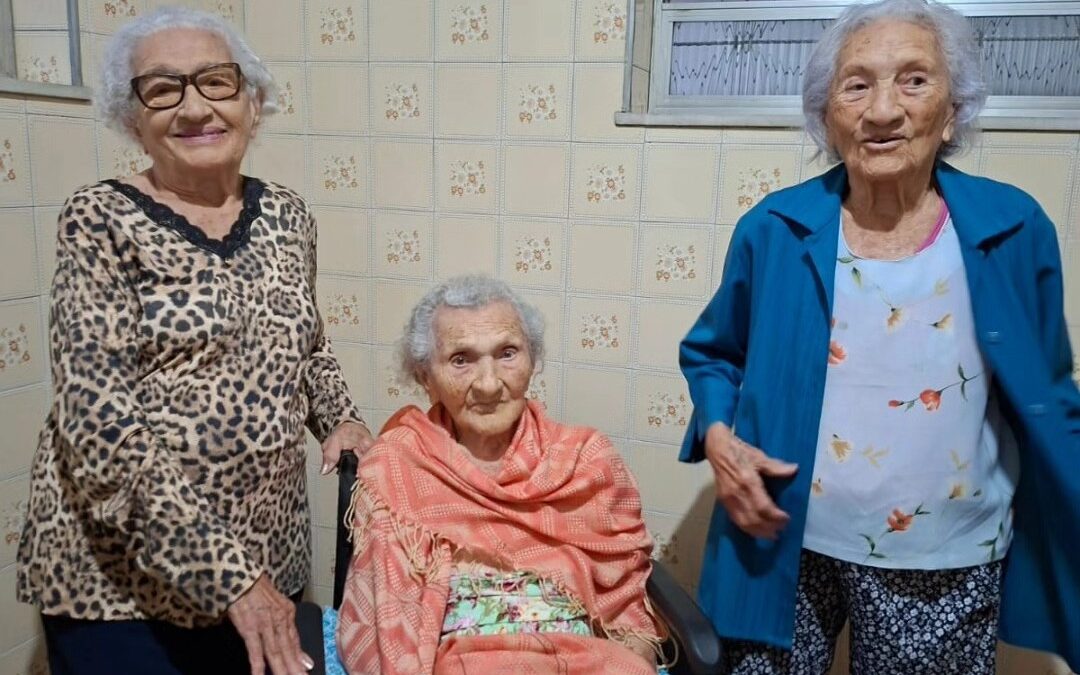 World’s Oldest Living Sibling Trio With Combined Age of 316 Years