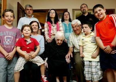 On her 110th birthday in 2012. (Source: La Voz de Galicia)